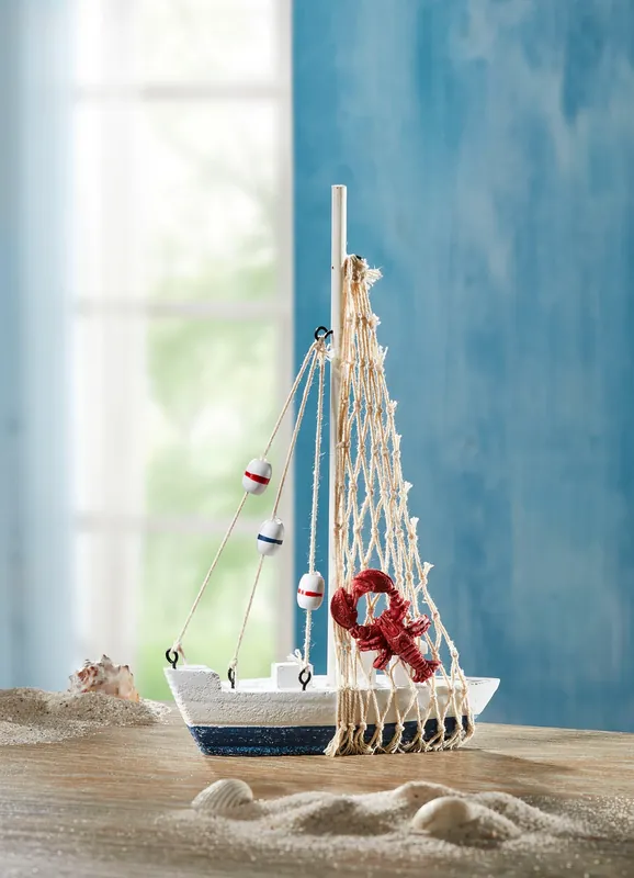 Segelboot aus Holz Geprüft