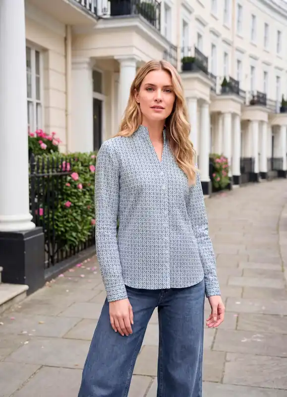 Bluse mit Kelchkragen Preisknaller